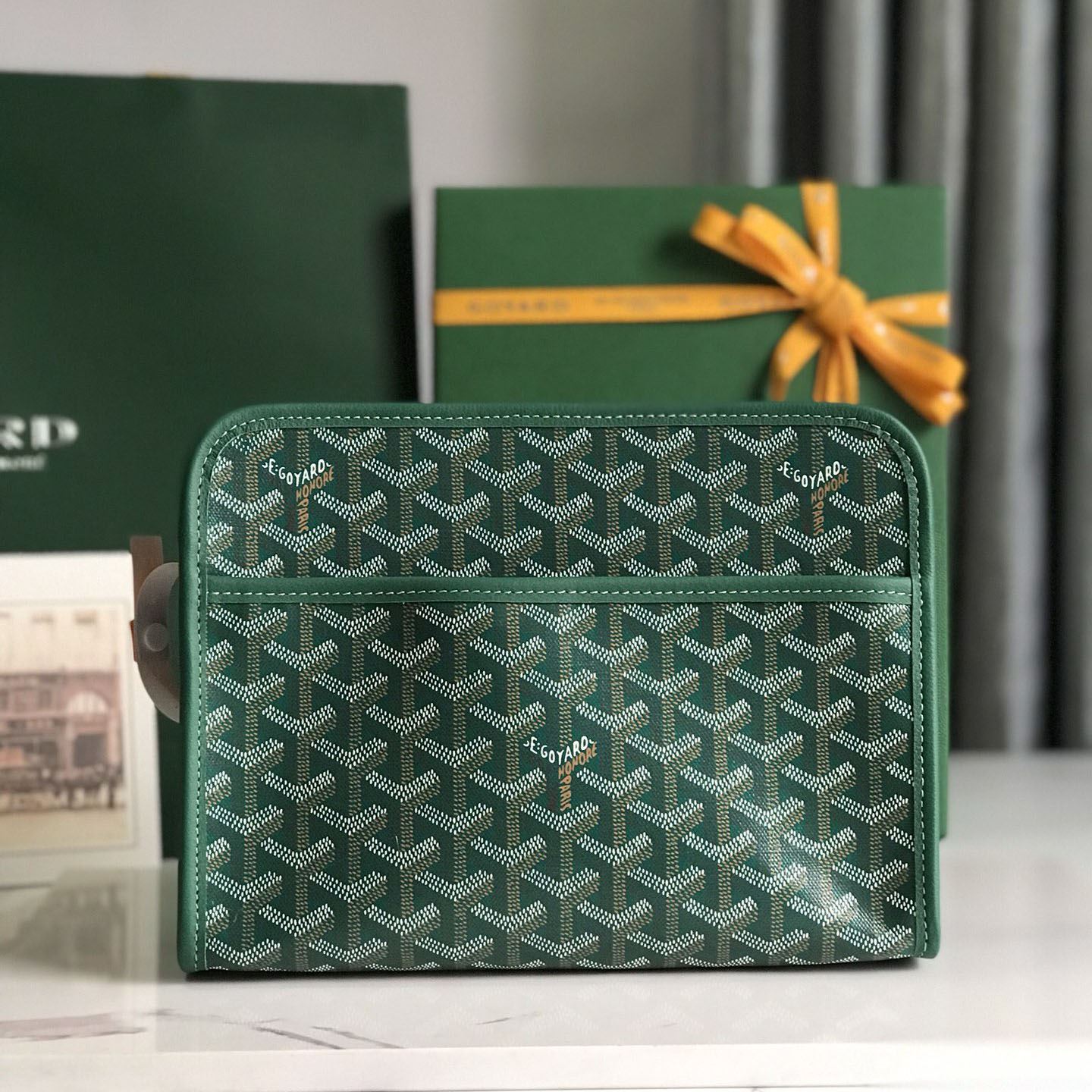 Go*ard cosmetic bags